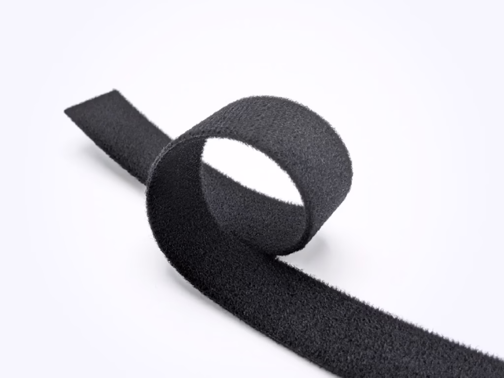 Cinta de punto de doble cara HALCO con superficies de bucle suaves en ambos lados para correas médicas, dispositivos portátiles, soportes ortopédicos y aplicaciones de sujeción ajustable.